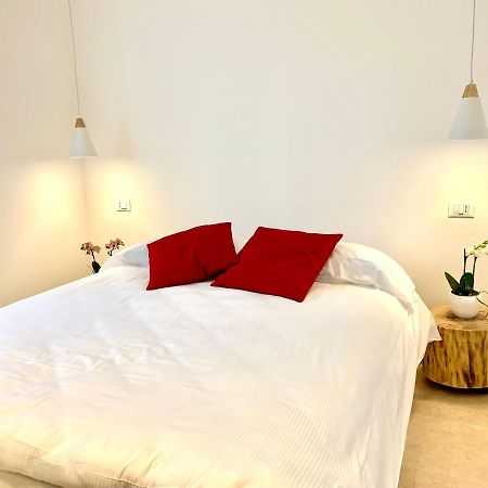 Suite Claudia Sirmione Exterior foto