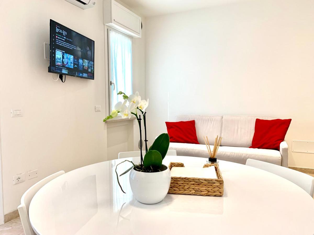 Suite Claudia Sirmione Exterior foto