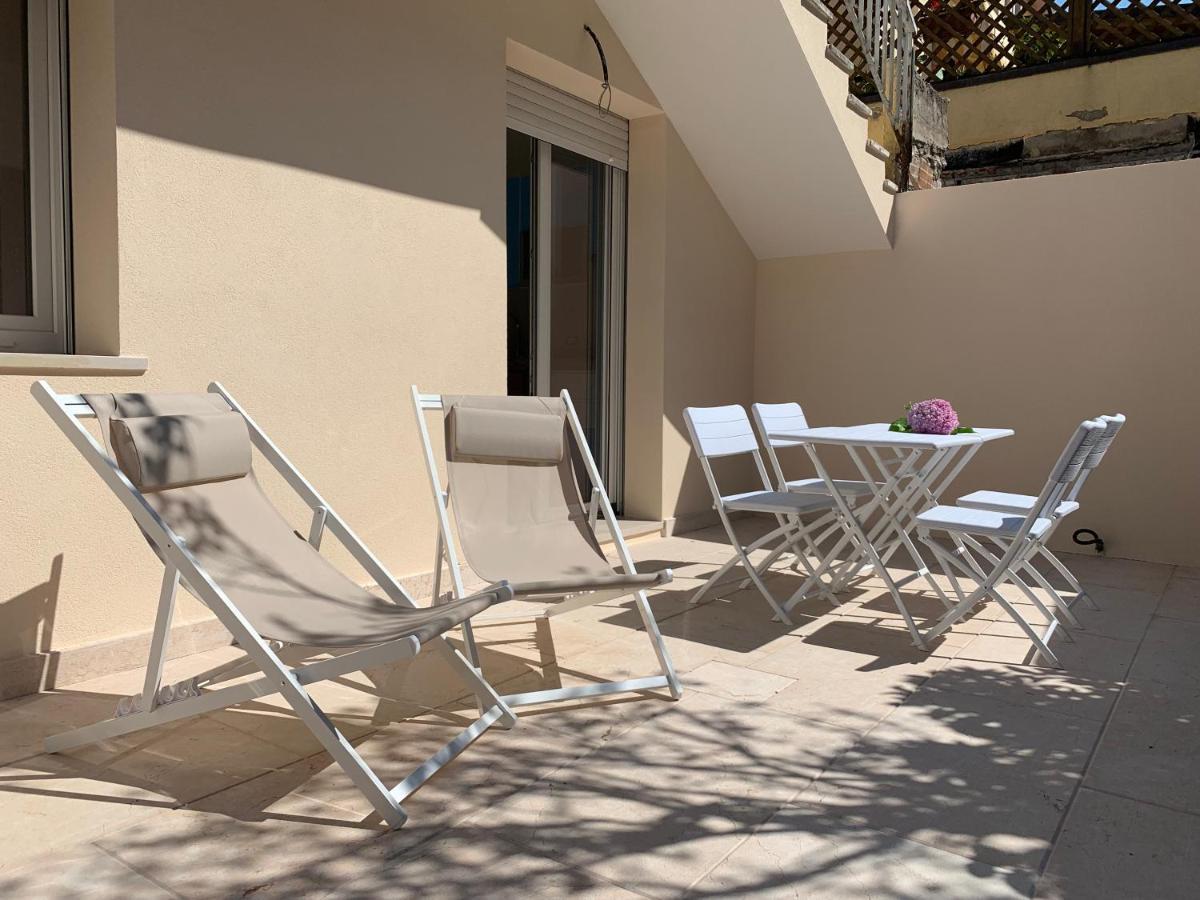 Suite Claudia Sirmione Exterior foto